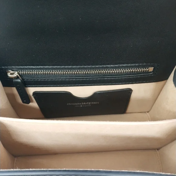 Alexander McQueen Handbag - Picture 8 of 11
